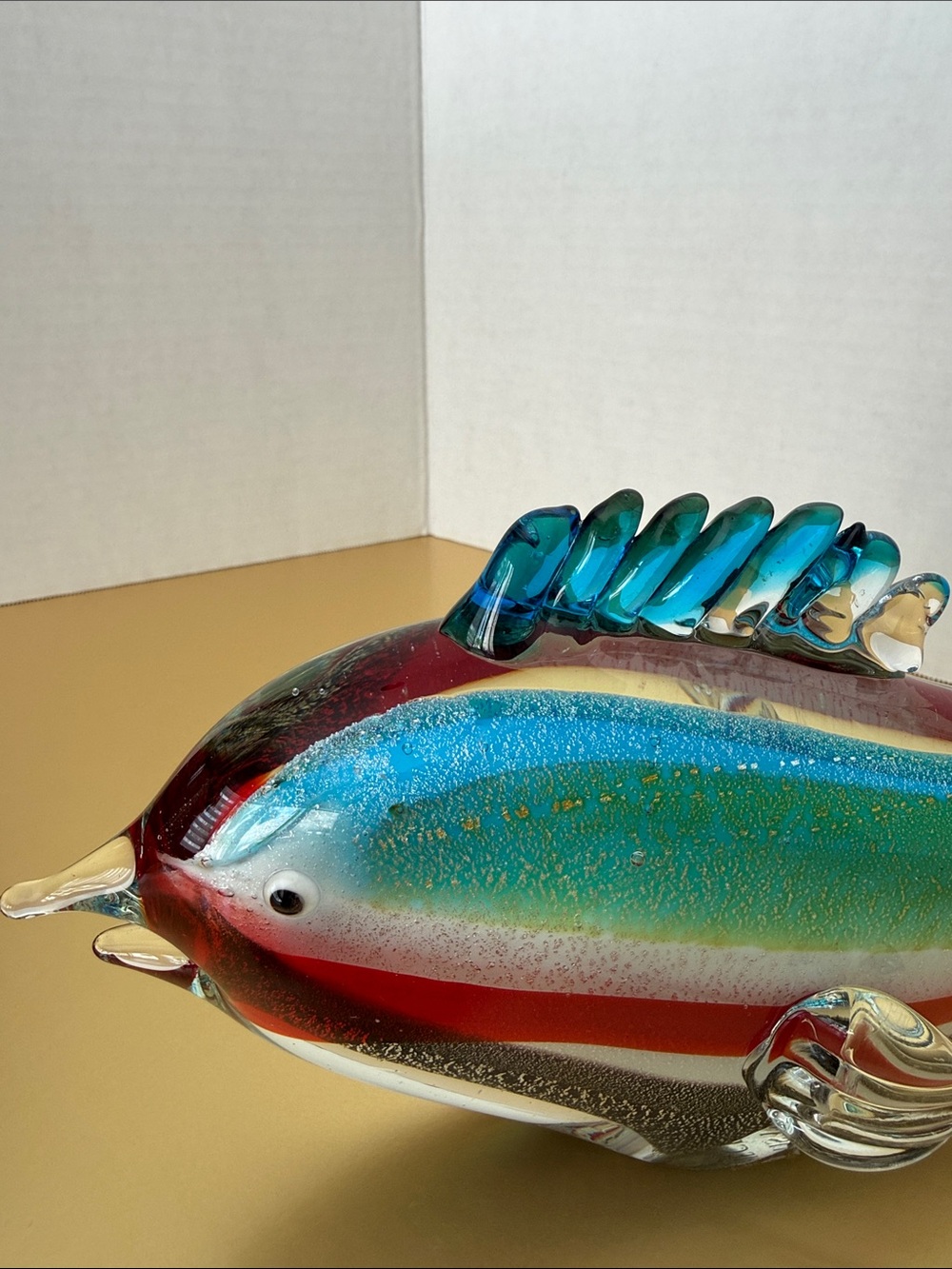 Vintage Murano- style handblown Glass Fish Figurine - Blue, Red, White - Picture 5 of 5